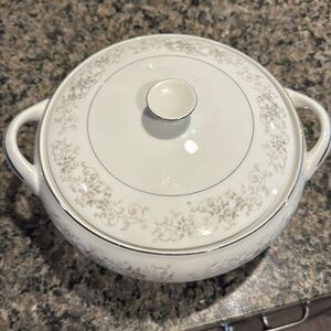 Vintage Carousel 1315 bowl.